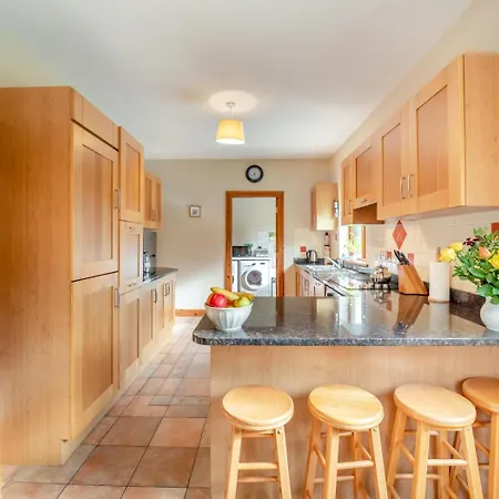 5 Bed In Westport Oc-ii06251 Holiday home Aghagower