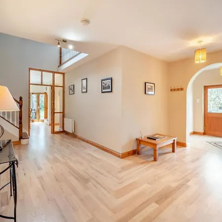 5 Bed In Westport Oc-ii06251 Holiday home Aghagower