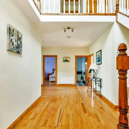 5 Bed In Westport Oc-ii06251