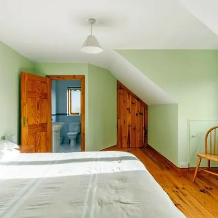 5 Bed In Westport Oc-ii06251 *