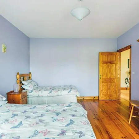 5 Bed In Westport Oc-ii06251 Holiday home