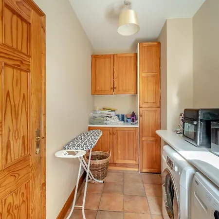 5 Bed In Westport Oc-ii06251 Holiday home *