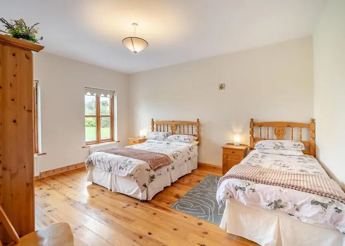 5 Bed In Westport Oc-ii06251