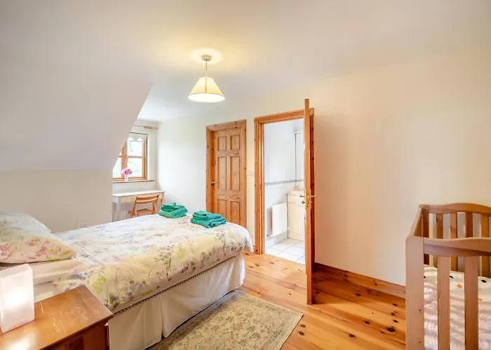5 Bed In Westport Oc-ii06251 Holiday home