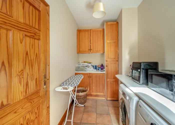 5 Bed In Westport Oc-ii06251 Holiday home *